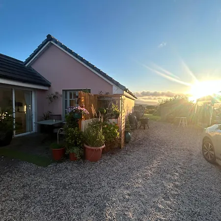 Tig Fuchia Apartament *