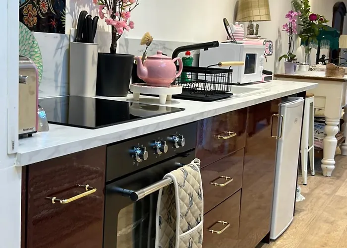 Tig Fuchia Апартаменты