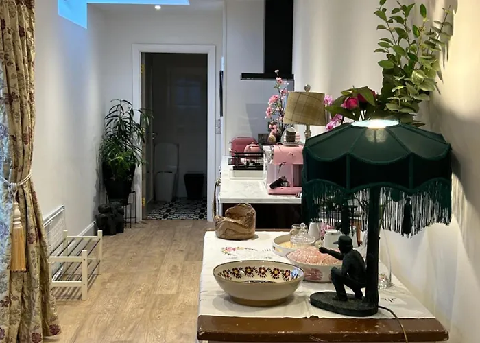 Апартаменты Tig Fuchia *