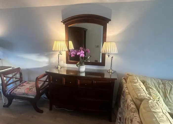 Tig Fuchia Апартаменты *