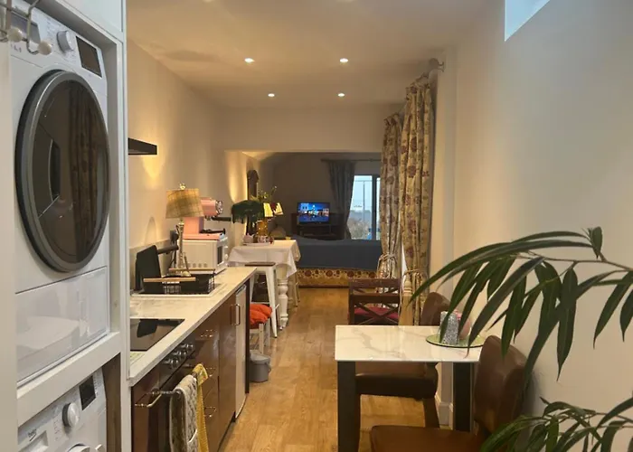 Tig Fuchia Апартаменты *